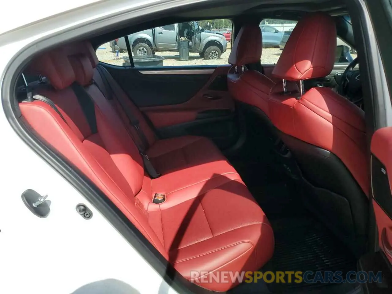10 fotografías del automóvil dañado 58ABZ1B11KU051260 LEXUS ES350 2019