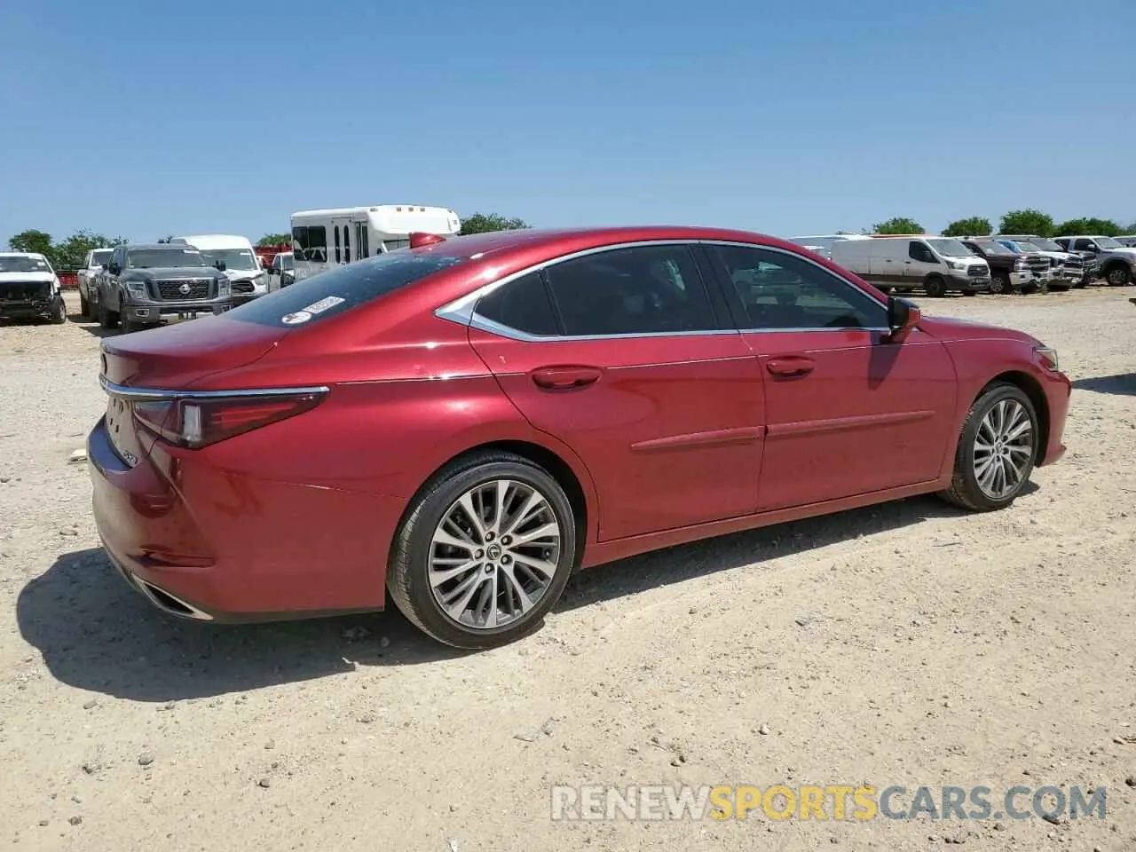 3 fotografías del automóvil dañado 58ABZ1B12KU003590 LEXUS ES350 2019