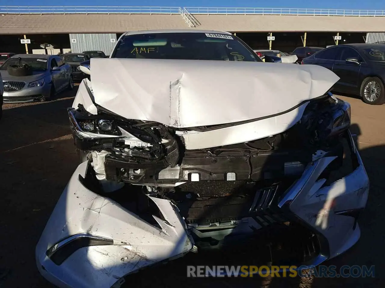 9 fotografías del automóvil dañado 58ABZ1B12KU003766 LEXUS ES350 2019