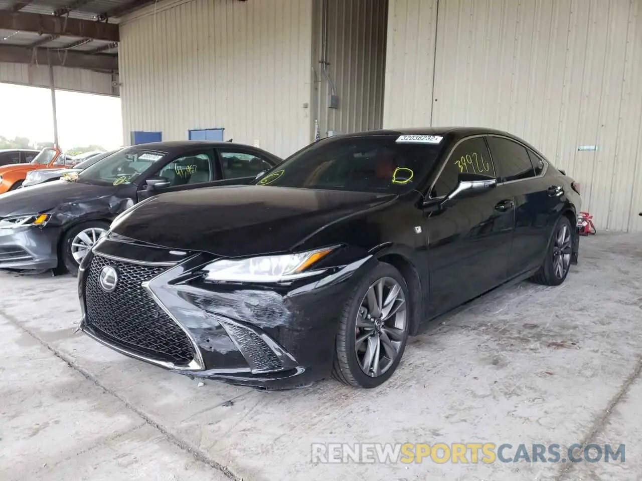 2 fotografías del automóvil dañado 58ABZ1B12KU023757 LEXUS ES350 2019