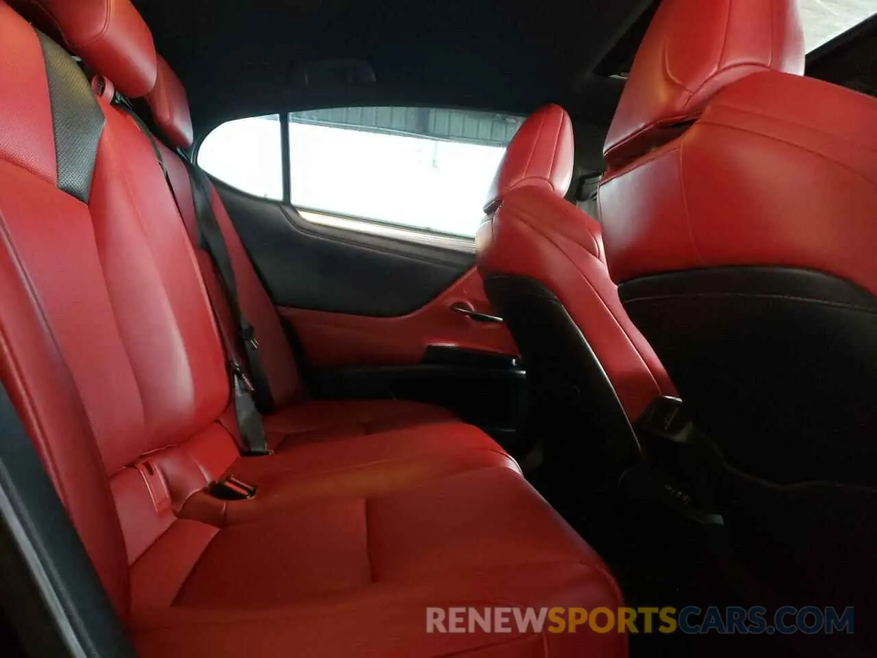 6 fotografías del automóvil dañado 58ABZ1B12KU023757 LEXUS ES350 2019