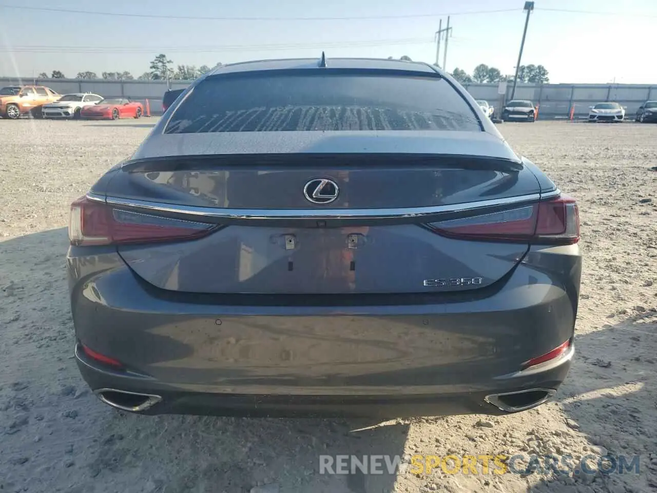 6 fotografías del automóvil dañado 58ABZ1B12KU038579 LEXUS ES350 2019