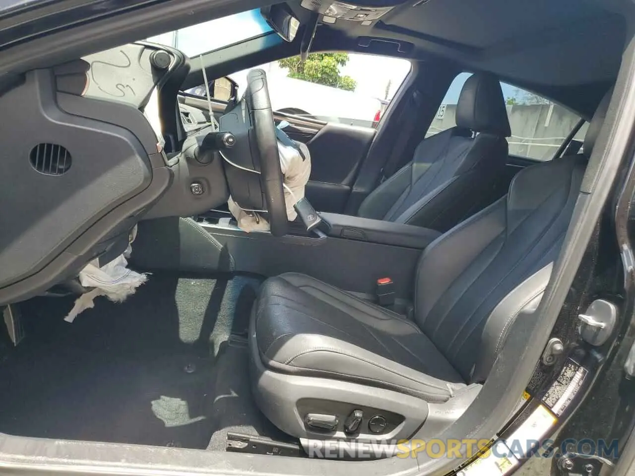 7 fotografías del automóvil dañado 58ABZ1B12KU040333 LEXUS ES350 2019
