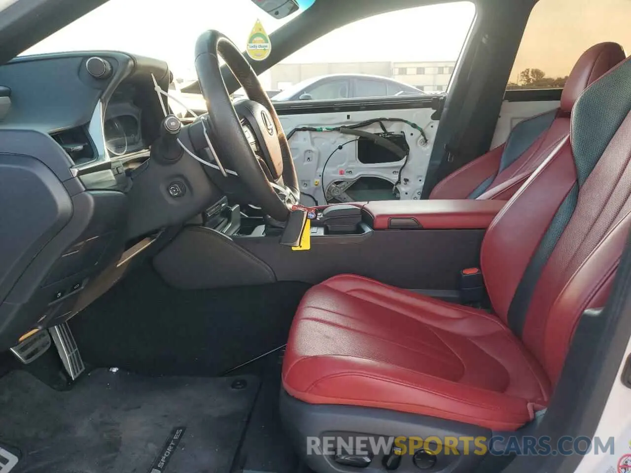 7 fotografías del automóvil dañado 58ABZ1B13KU012928 LEXUS ES350 2019