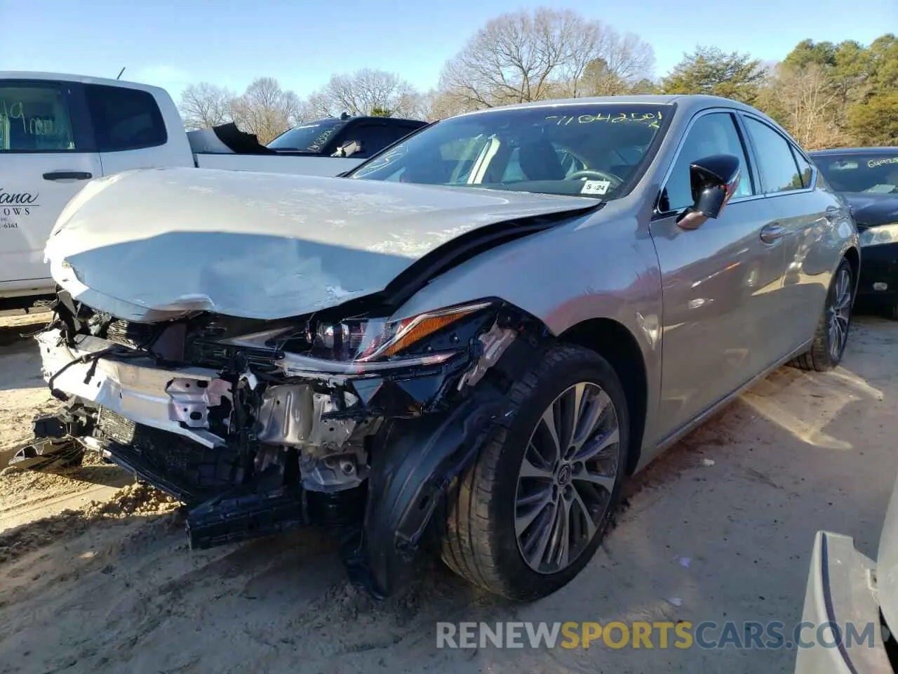 2 fotografías del automóvil dañado 58ABZ1B13KU030300 LEXUS ES350 2019