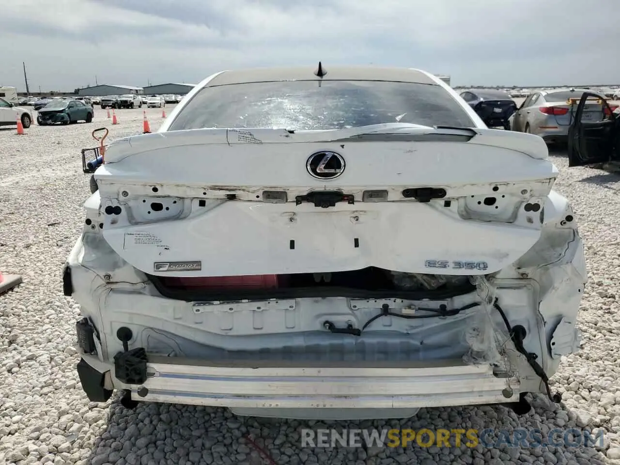 6 fotografías del automóvil dañado 58ABZ1B13KU041040 LEXUS ES350 2019
