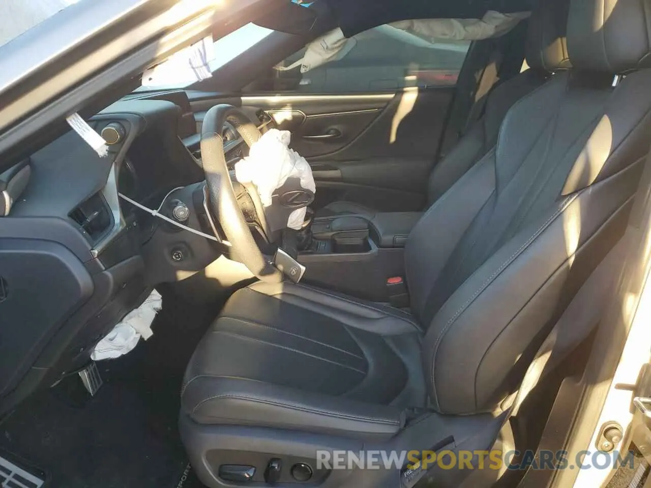 7 fotografías del automóvil dañado 58ABZ1B15KU027480 LEXUS ES350 2019