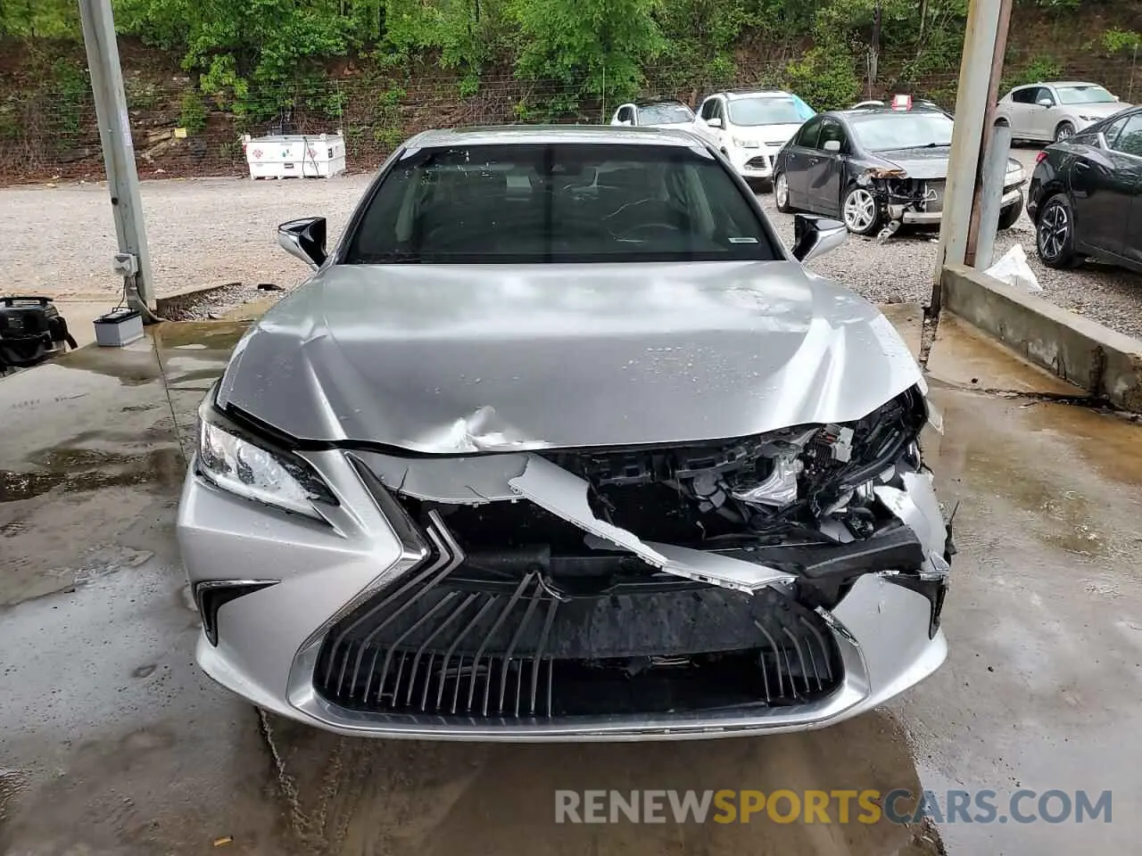 5 fotografías del automóvil dañado 58ABZ1B15KU032632 LEXUS ES350 2019