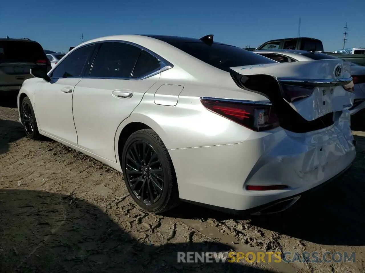 2 fotografías del automóvil dañado 58ABZ1B16KU012535 LEXUS ES350 2019