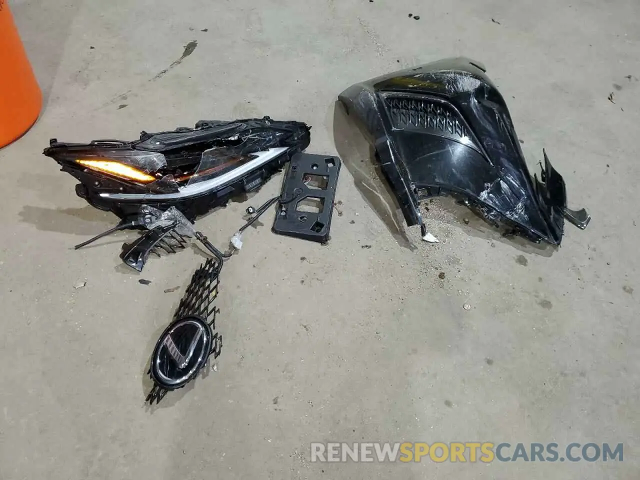 14 fotografías del automóvil dañado 58ABZ1B16KU027584 LEXUS ES350 2019