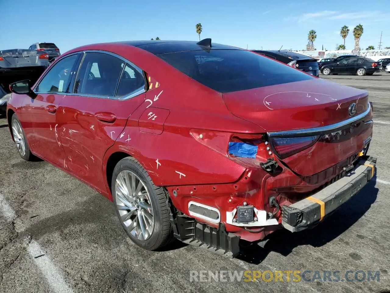 2 fotografías del automóvil dañado 58ABZ1B16KU047060 LEXUS ES350 2019