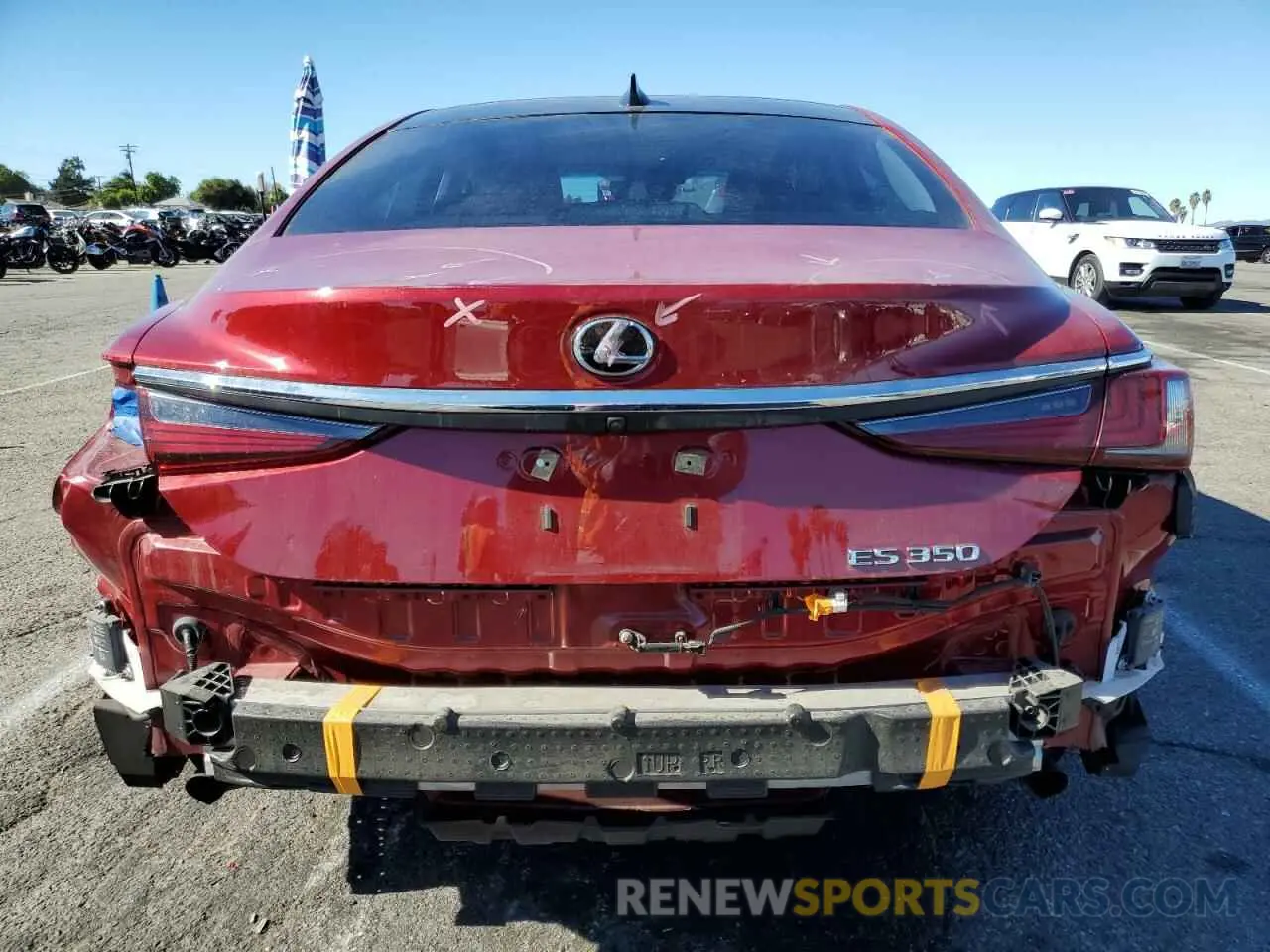 6 fotografías del automóvil dañado 58ABZ1B16KU047060 LEXUS ES350 2019