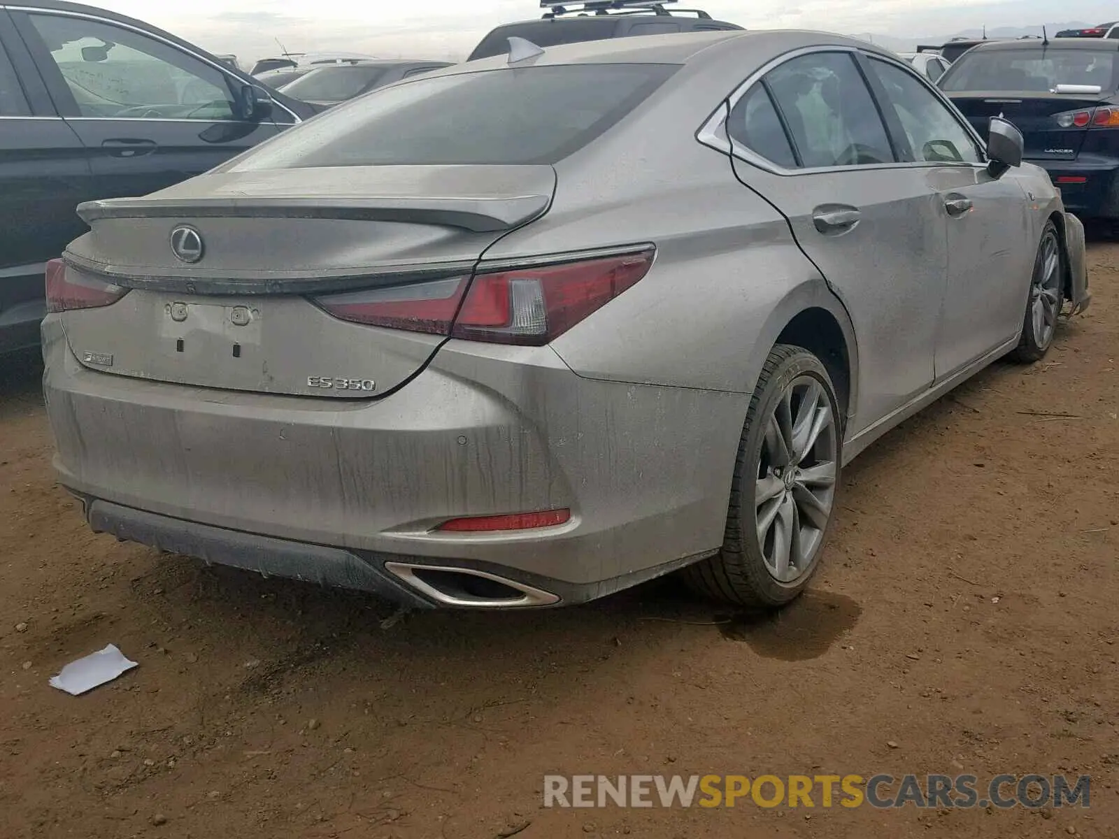 4 fotografías del automóvil dañado 58ABZ1B17KU006131 LEXUS ES350 2019