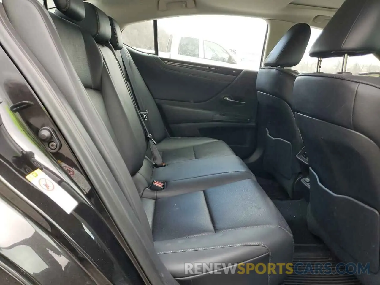 10 fotografías del automóvil dañado 58ABZ1B17KU007215 LEXUS ES350 2019