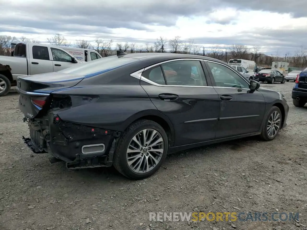 3 fotografías del automóvil dañado 58ABZ1B17KU007215 LEXUS ES350 2019