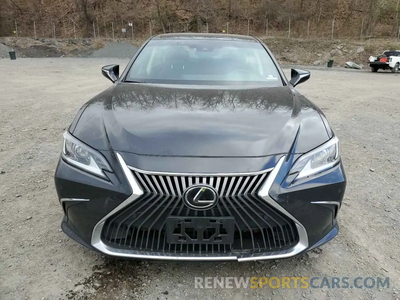 5 fotografías del automóvil dañado 58ABZ1B17KU007215 LEXUS ES350 2019