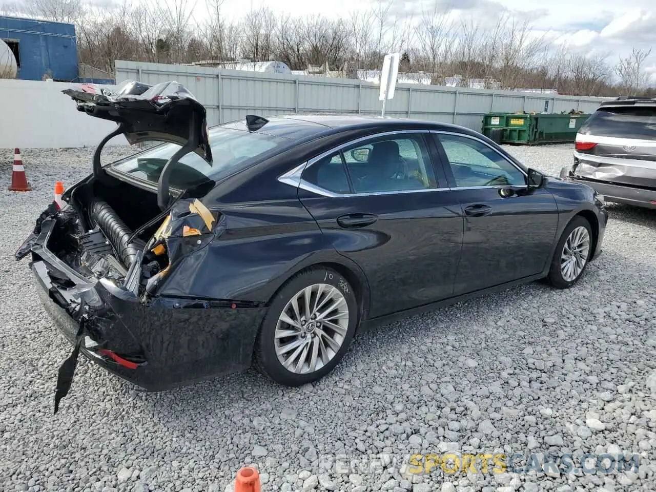 3 fotografías del automóvil dañado 58ABZ1B17KU018568 LEXUS ES350 2019