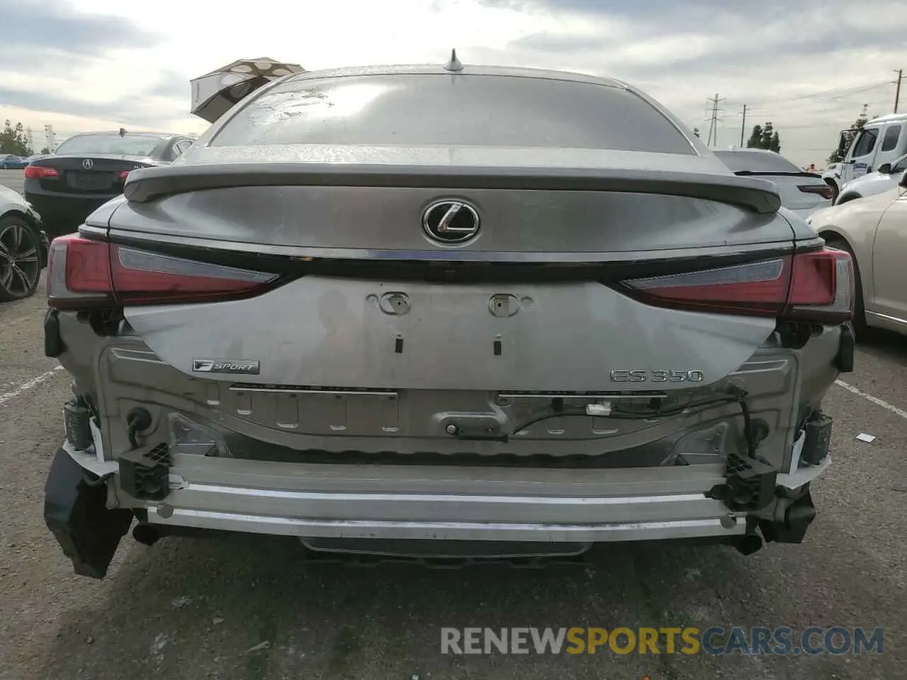 6 fotografías del automóvil dañado 58ABZ1B17KU023060 LEXUS ES350 2019