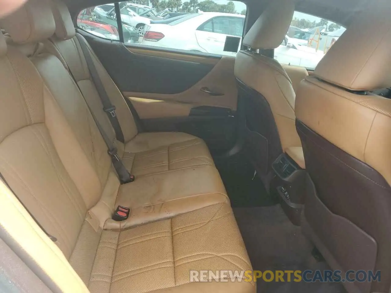 6 fotografías del automóvil dañado 58ABZ1B18KU009894 LEXUS ES350 2019