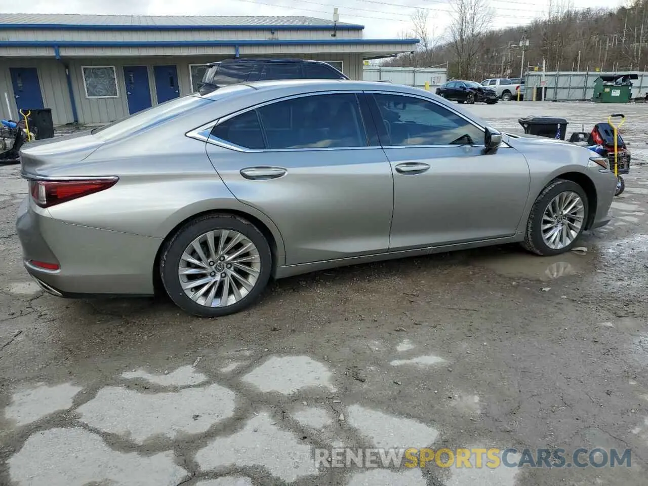 3 fotografías del automóvil dañado 58ABZ1B18KU017249 LEXUS ES350 2019