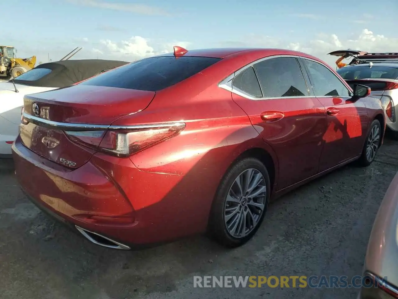 3 fotografías del automóvil dañado 58ABZ1B18KU025688 LEXUS ES350 2019
