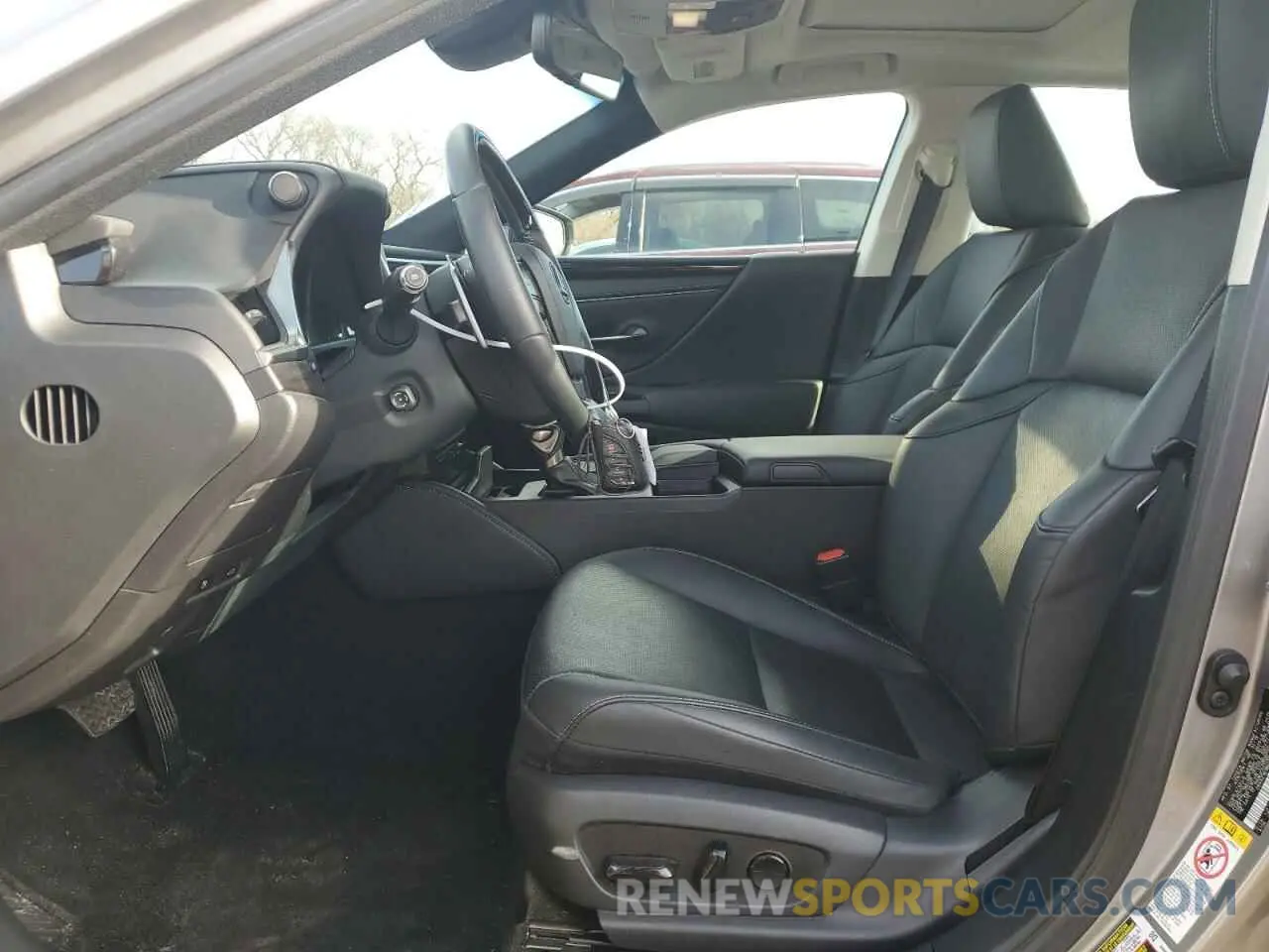7 fotografías del automóvil dañado 58ABZ1B18KU027781 LEXUS ES350 2019