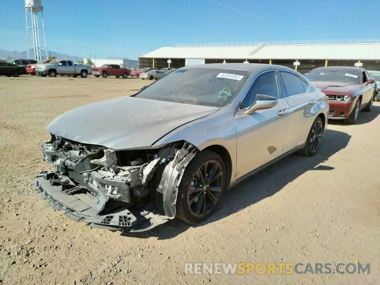 2 fotografías del automóvil dañado 58ABZ1B18KU028462 LEXUS ES350 2019