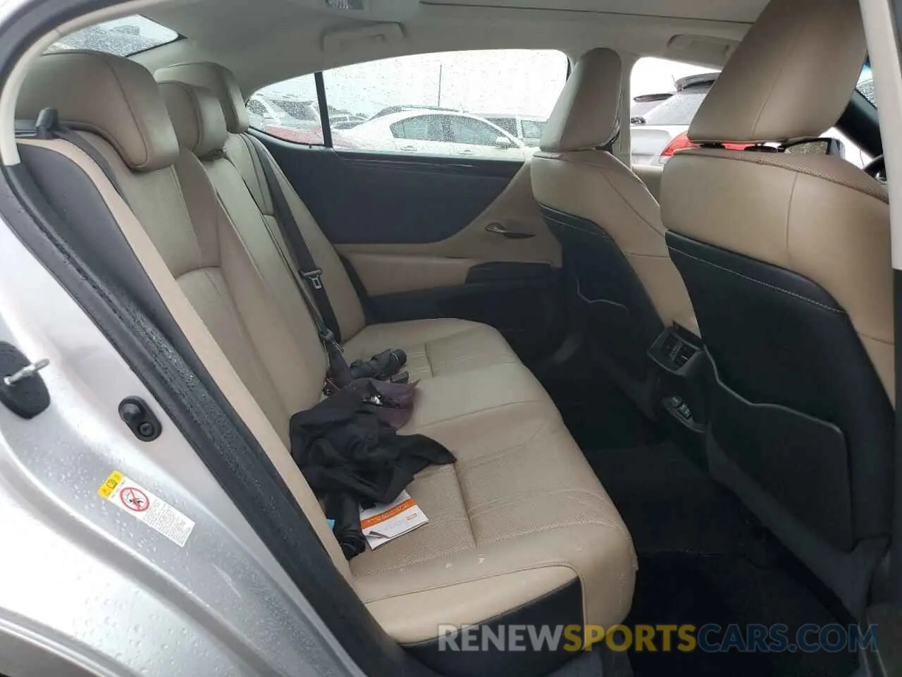 10 fotografías del automóvil dañado 58ABZ1B18KU034309 LEXUS ES350 2019