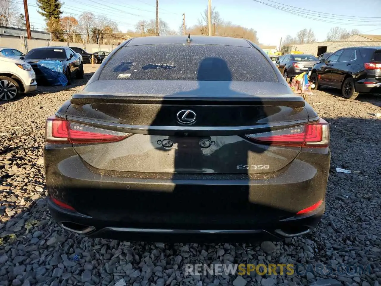 6 fotografías del automóvil dañado 58ABZ1B19KU012237 LEXUS ES350 2019