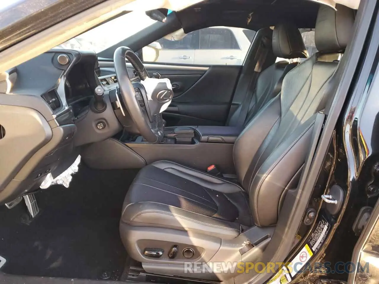 7 fotografías del automóvil dañado 58ABZ1B19KU012237 LEXUS ES350 2019