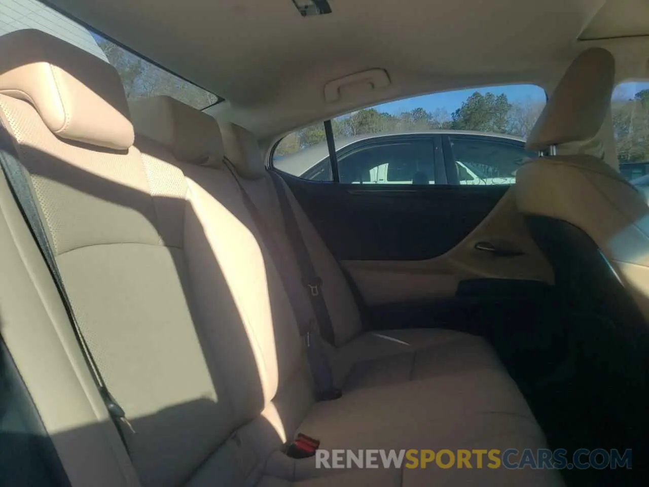 6 fotografías del automóvil dañado 58ABZ1B19KU030639 LEXUS ES350 2019
