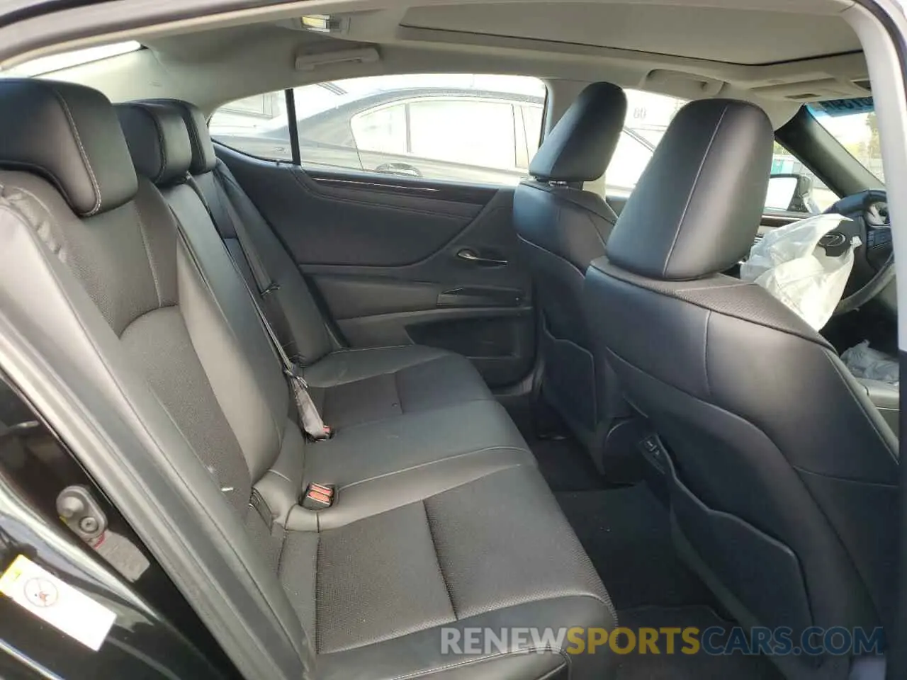 10 fotografías del automóvil dañado 58ABZ1B19KU038109 LEXUS ES350 2019