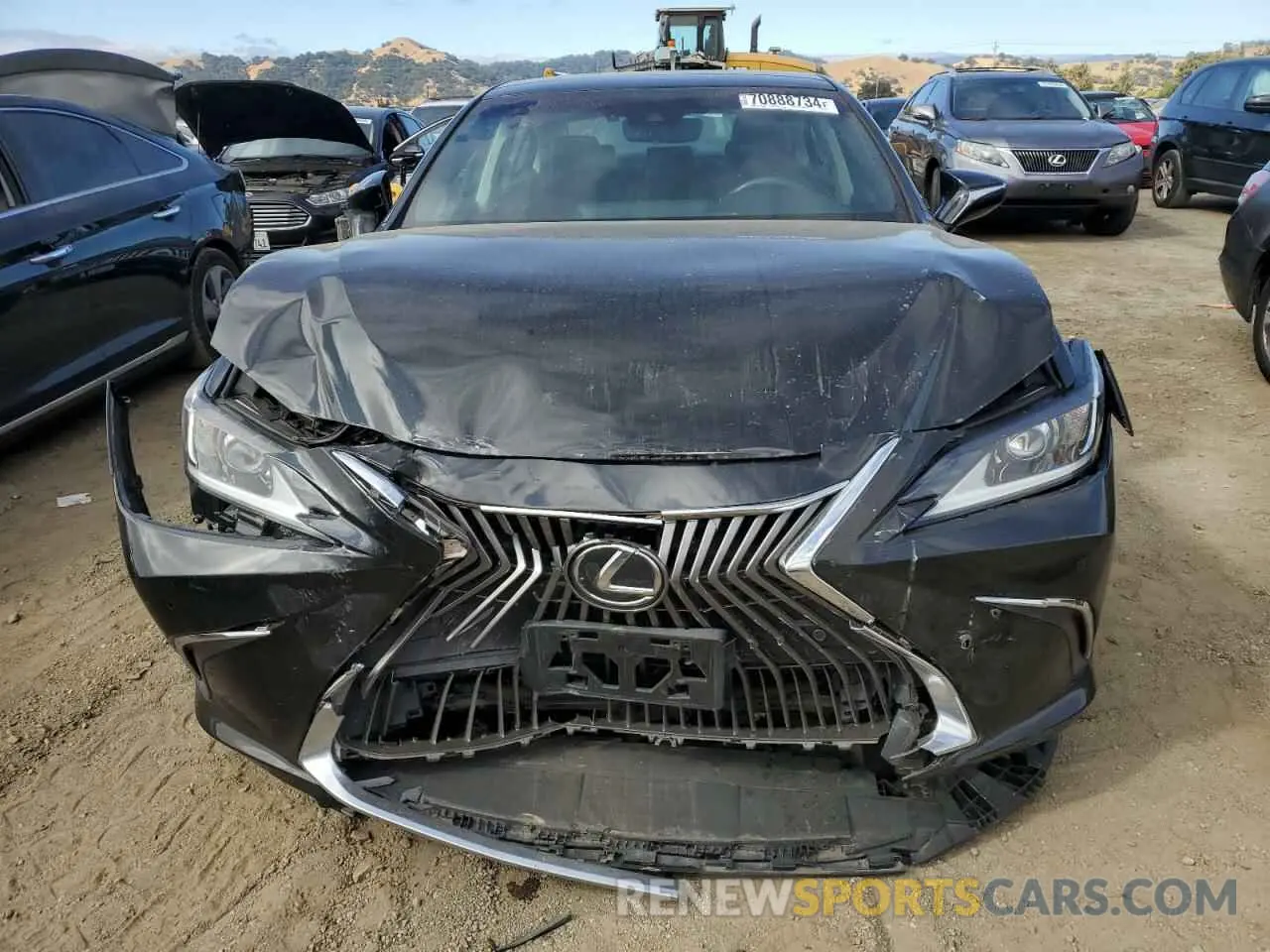 5 fotografías del automóvil dañado 58ABZ1B19KU038109 LEXUS ES350 2019