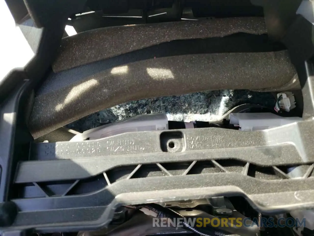8 fotografías del automóvil dañado 58ABZ1B19KU048333 LEXUS ES350 2019