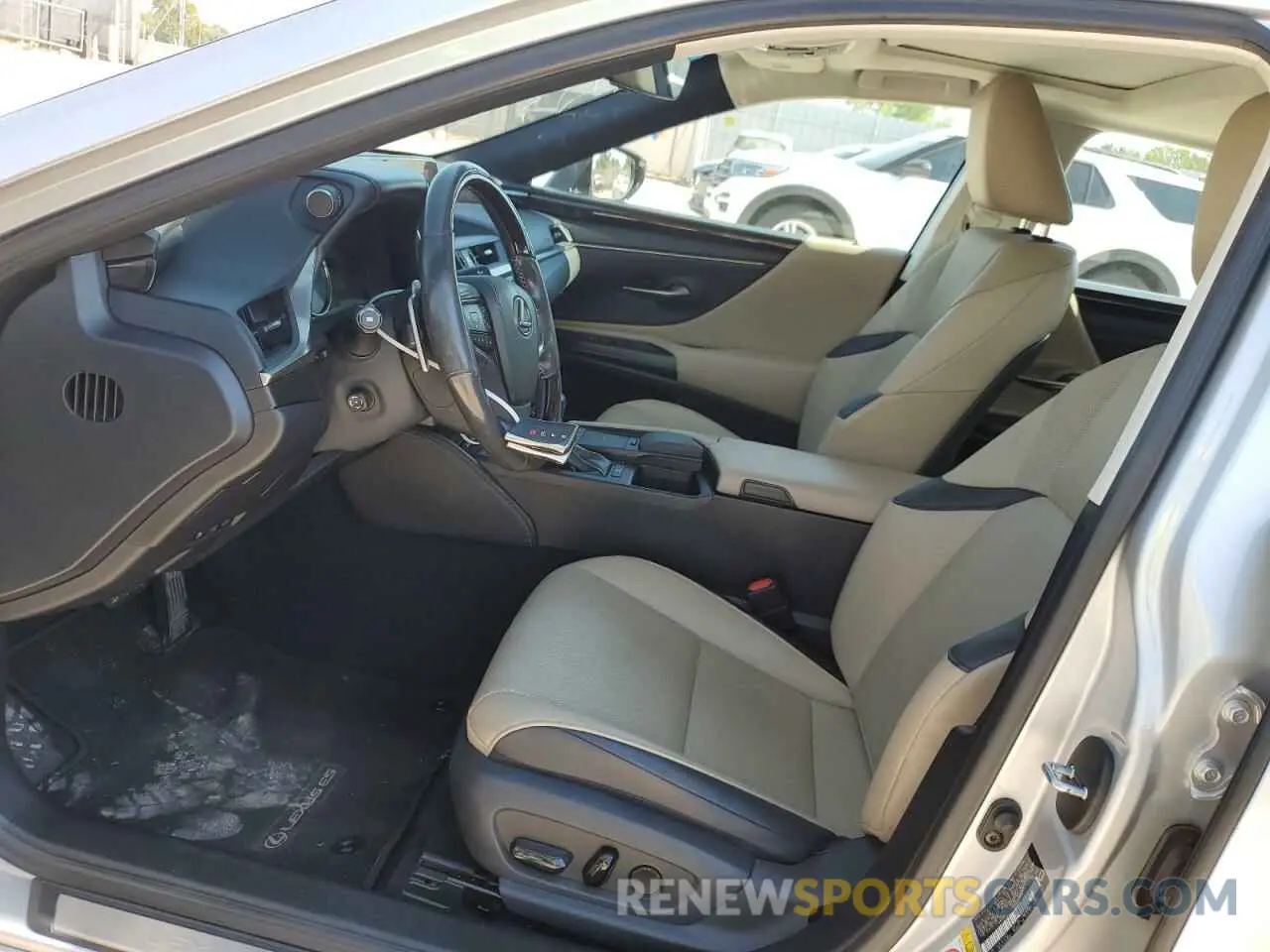 7 fotografías del automóvil dañado 58ABZ1B1XKU024798 LEXUS ES350 2019
