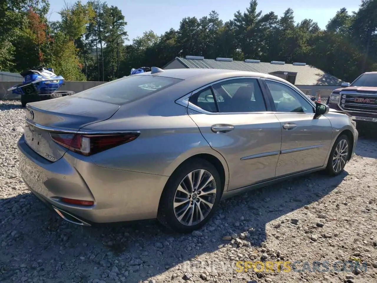 3 fotografías del automóvil dañado 58ABZ1B1XKU034313 LEXUS ES350 2019