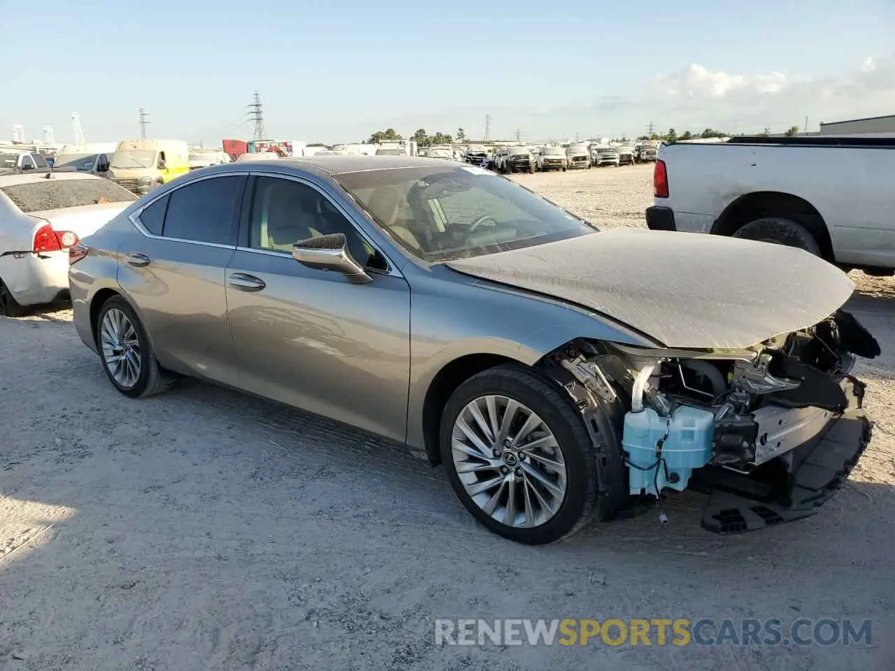 4 fotografías del automóvil dañado 58ABZ1B1XKU040337 LEXUS ES350 2019