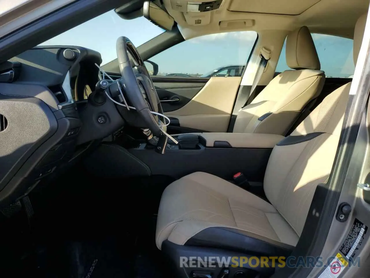 7 fotografías del automóvil dañado 58ABZ1B1XKU040337 LEXUS ES350 2019