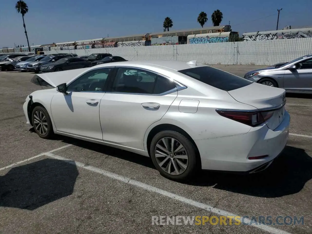 2 fotografías del automóvil dañado 58ABZ1B1XKU042461 LEXUS ES350 2019
