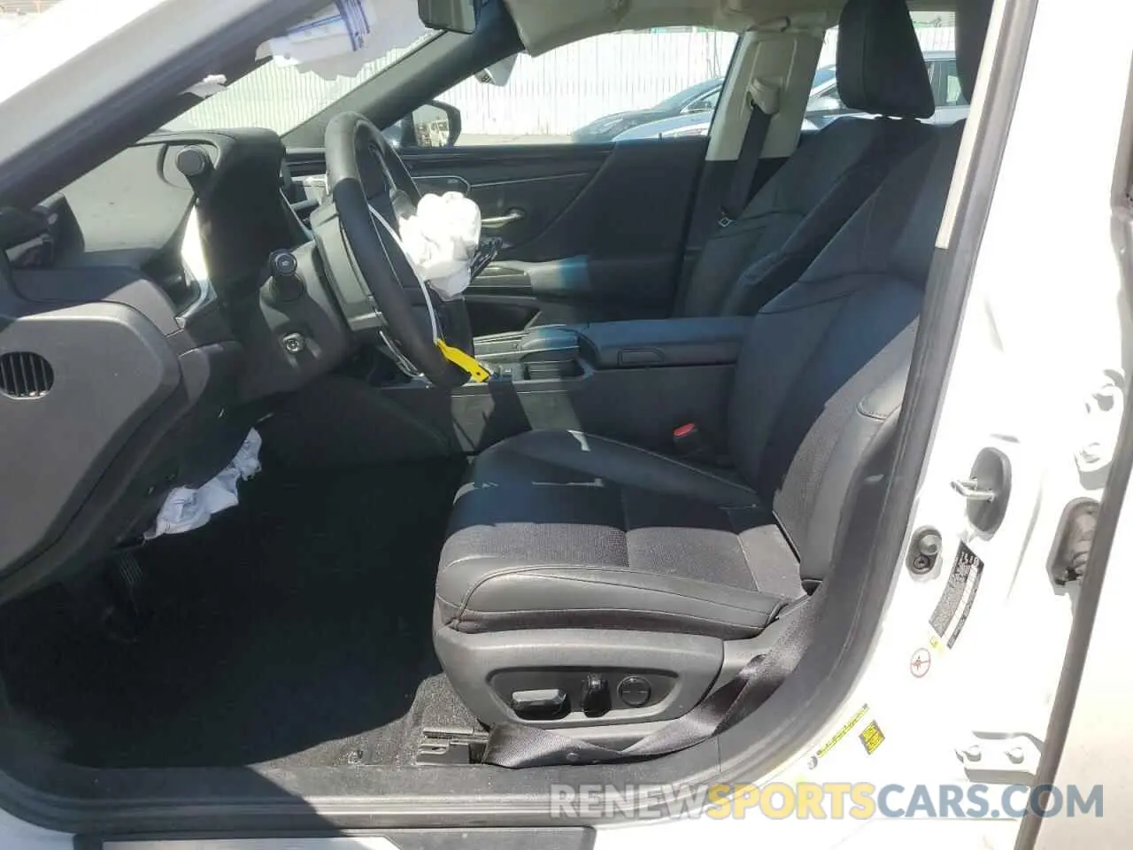 7 fotografías del automóvil dañado 58ABZ1B1XKU042461 LEXUS ES350 2019