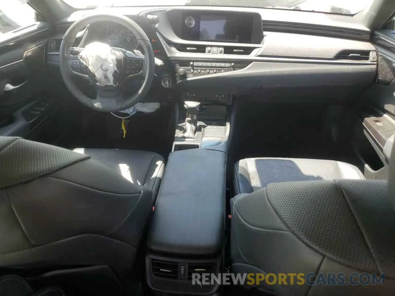 8 fotografías del automóvil dañado 58ABZ1B1XKU042461 LEXUS ES350 2019