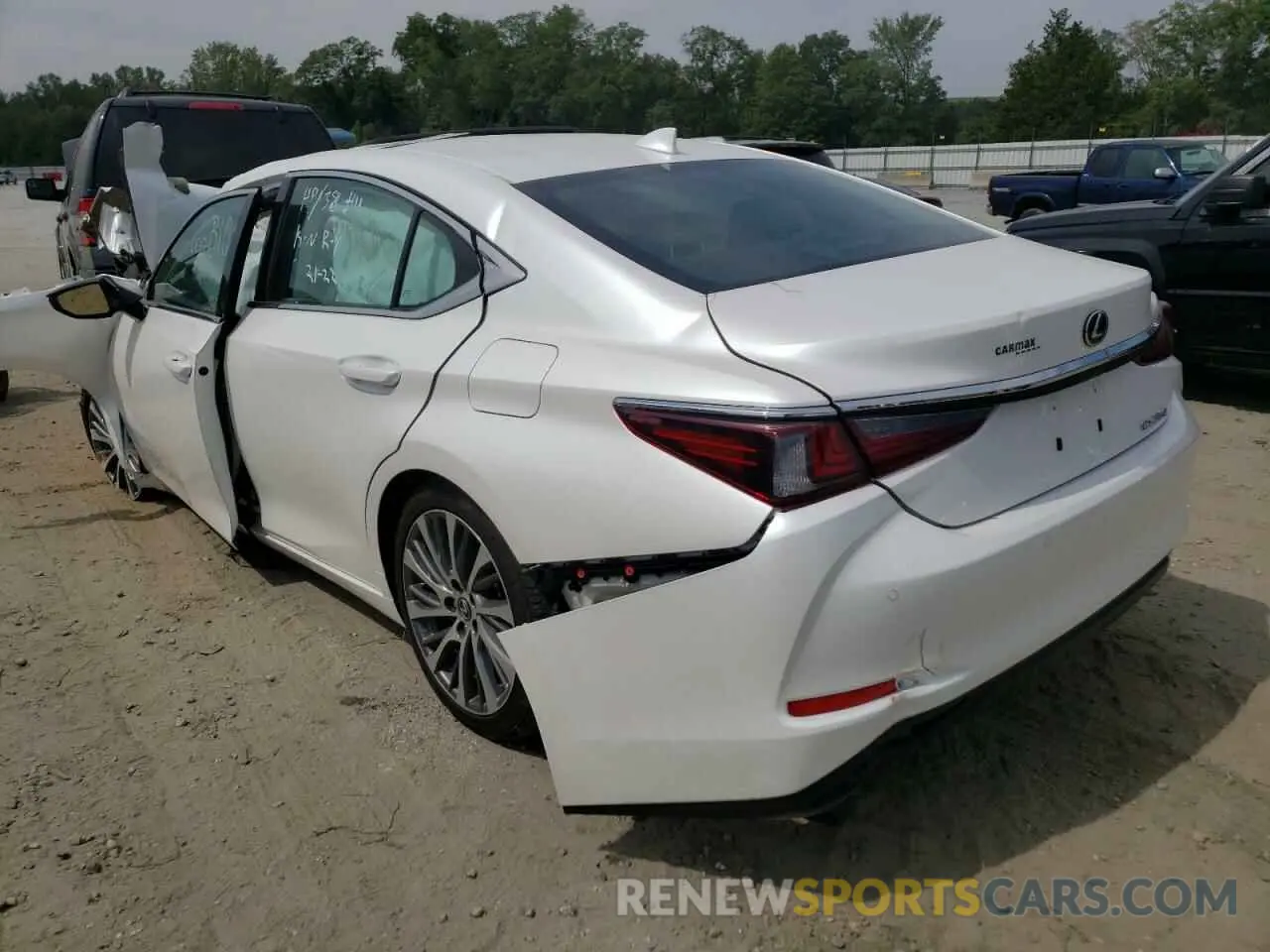 3 fotografías del automóvil dañado 58ABZ1B1XKU048745 LEXUS ES350 2019