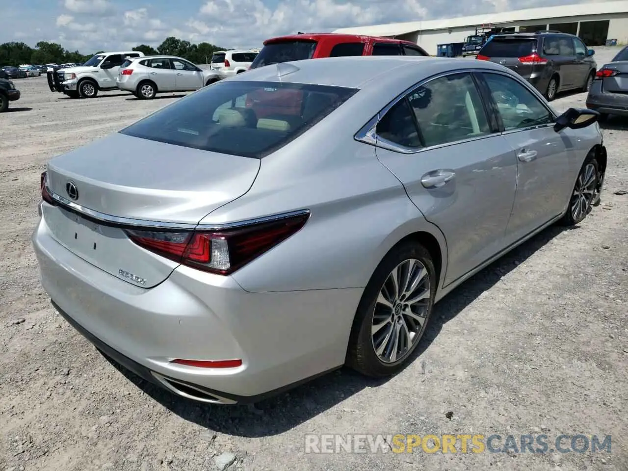 4 fotografías del automóvil dañado 58ADZ1B10LU066682 LEXUS ES350 2020