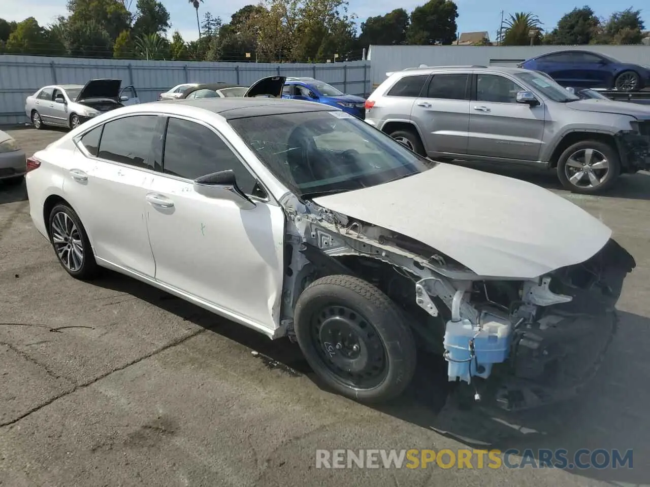 4 fotografías del automóvil dañado 58ADZ1B11LU078758 LEXUS ES350 2020