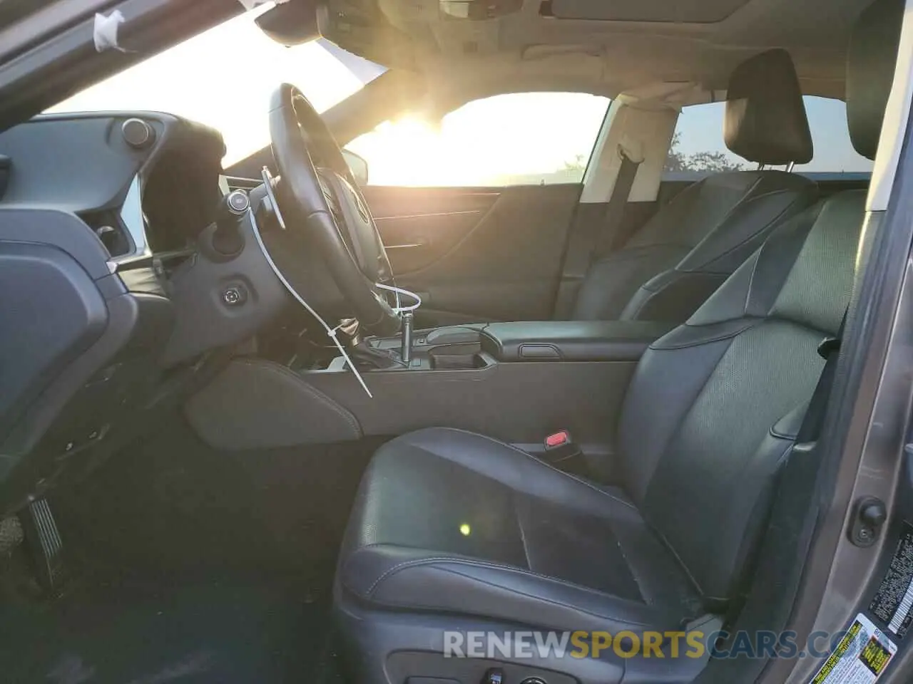 7 fotografías del automóvil dañado 58ADZ1B12LU074153 LEXUS ES350 2020