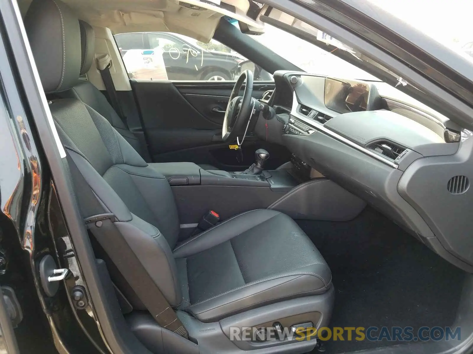 5 fotografías del automóvil dañado 58ADZ1B16LU059963 LEXUS ES350 2020