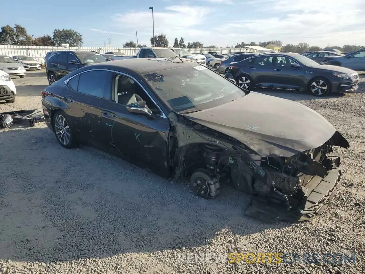 4 fotografías del automóvil dañado 58ADZ1B18LU051508 LEXUS ES350 2020