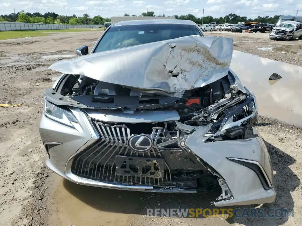 5 fotografías del automóvil dañado 58ADZ1B19LU080967 LEXUS ES350 2020