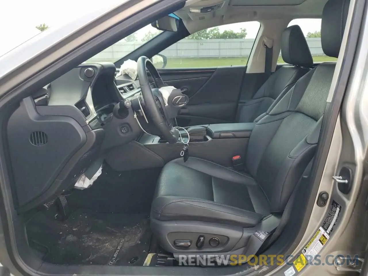 7 fotografías del automóvil dañado 58ADZ1B19LU080967 LEXUS ES350 2020
