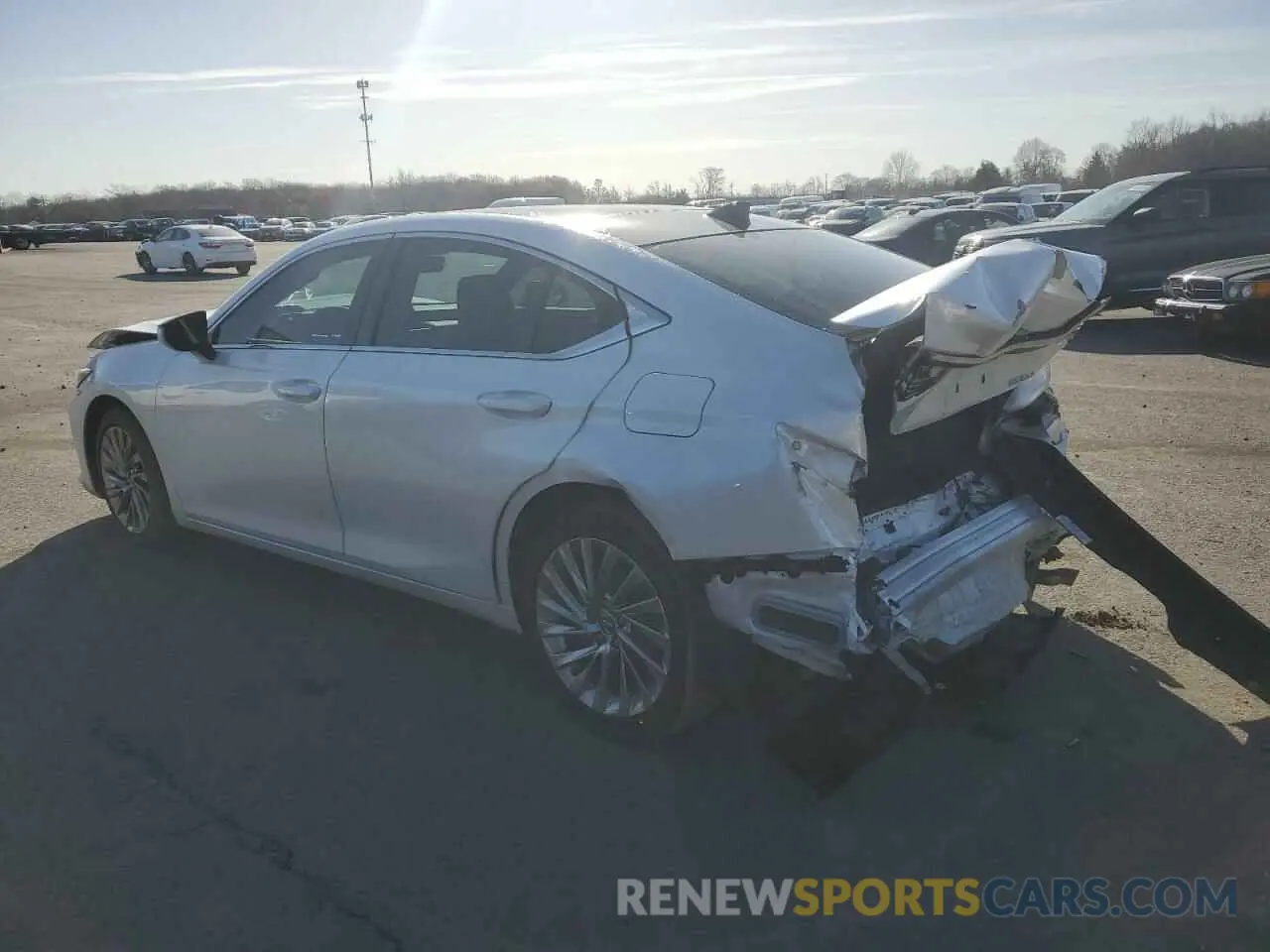 2 fotografías del automóvil dañado 58AEZ1B11LU058384 LEXUS ES350 2020